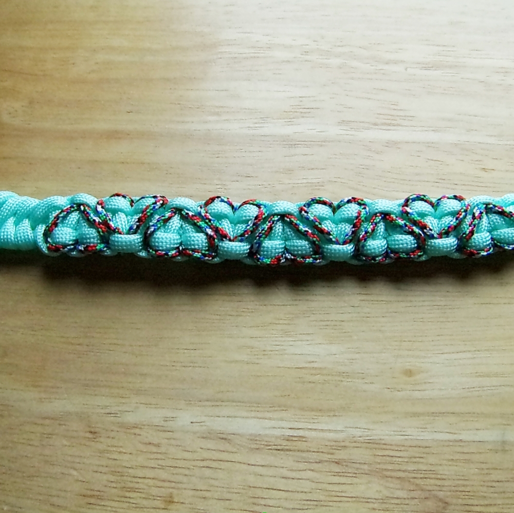 Mint Green Heart Paracord Bracelet - Picture 4 of 6